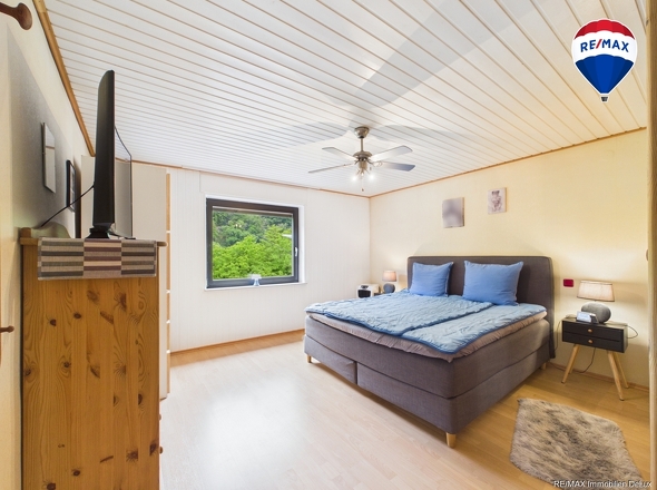 RE/MAX Immobilien DeLux Haus in Saarhölzbach zu verkaufen 