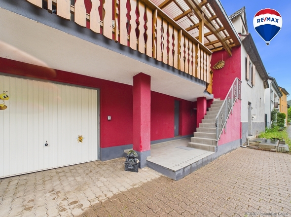 RE/MAX Immobilien DeLux Haus in Saarhölzbach zu verkaufen 