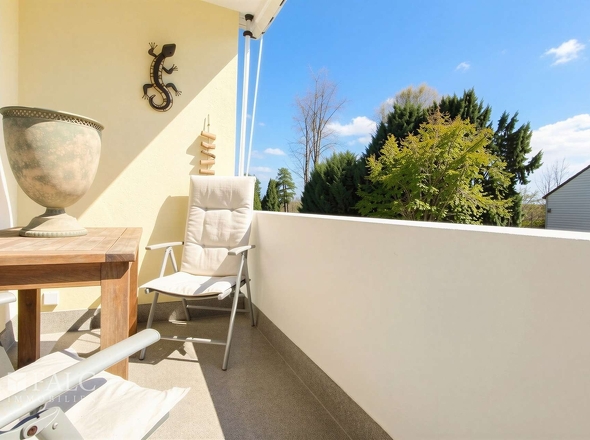 EG rechts Balkon