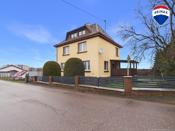 REMAX Immobilien DeLux Haus in Losheim am See zu verkaufen