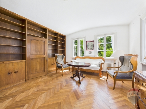 Großes Wohnzimmer