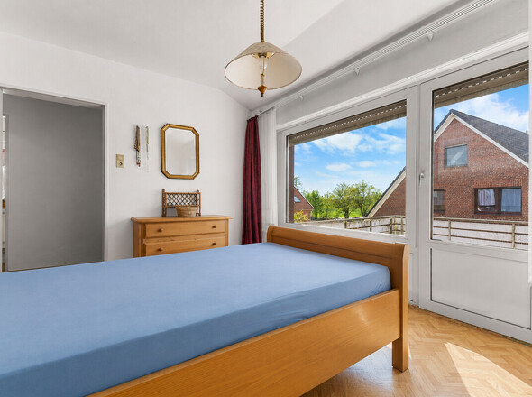 Schlafzimmer DG