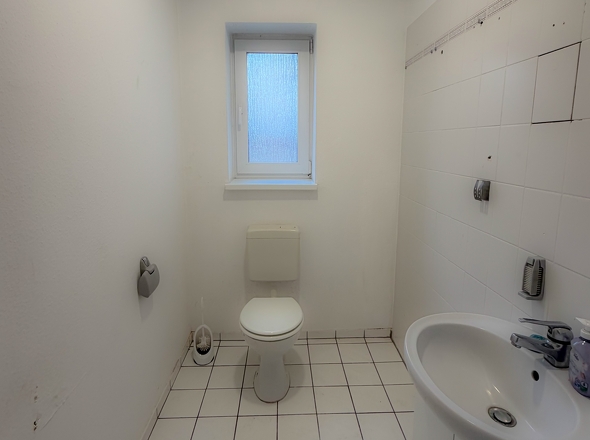WC EG