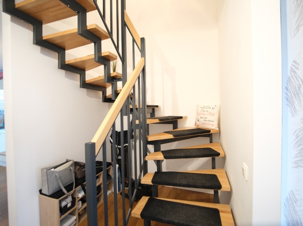 Treppe zum DG