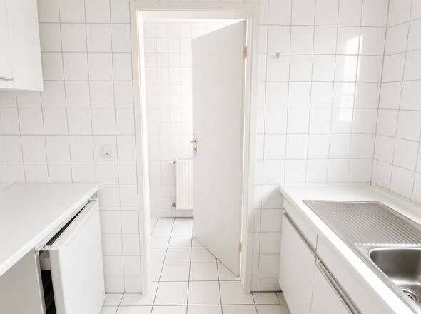 Teeküche mit Übergang zu WC