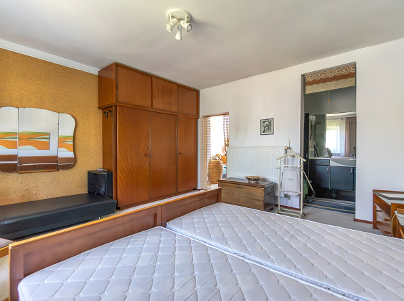 DG Schlafzimmer Ansicht 2