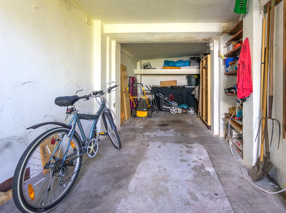 EG Garage