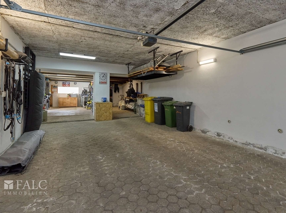 Geräumige Garage