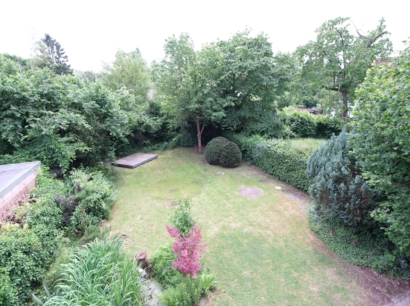 großer Garten