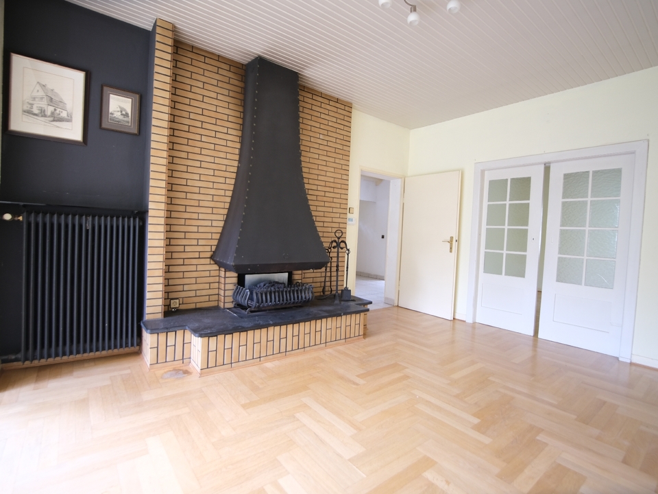 offener Kamin im Wohnraum