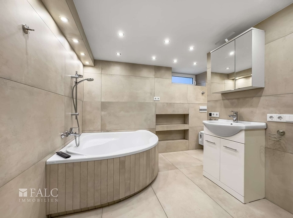 Badezimmer KG