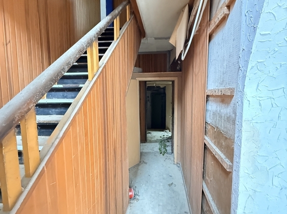 Treppe zum Obergeschoss