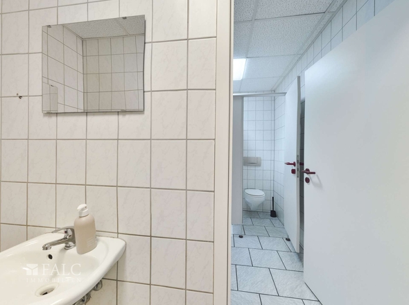 Gäste-WC im Gaststättenbereich 