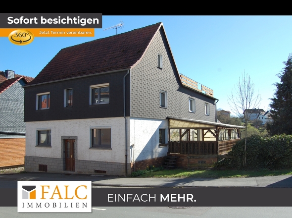 Hausansicht seitlich vorne
