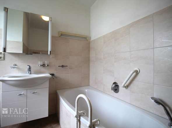 Badezimmer EG
