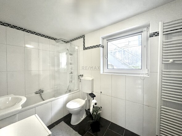 Badezimmer 1.OG