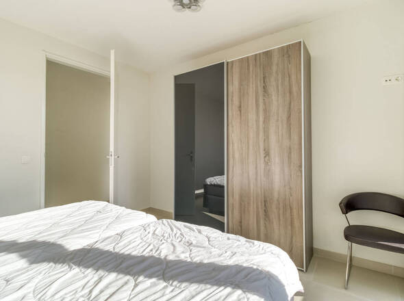 Schlafzimmer 1 Schrank