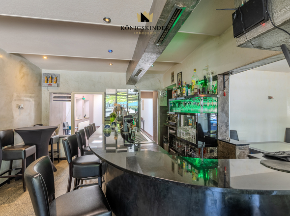 Ansprechende Bar...