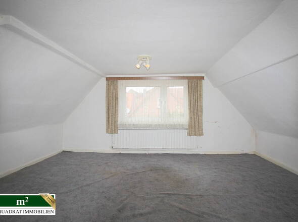1. Schlafzimmer DG