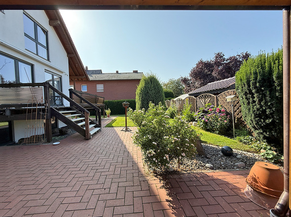 Terrasse und Garten