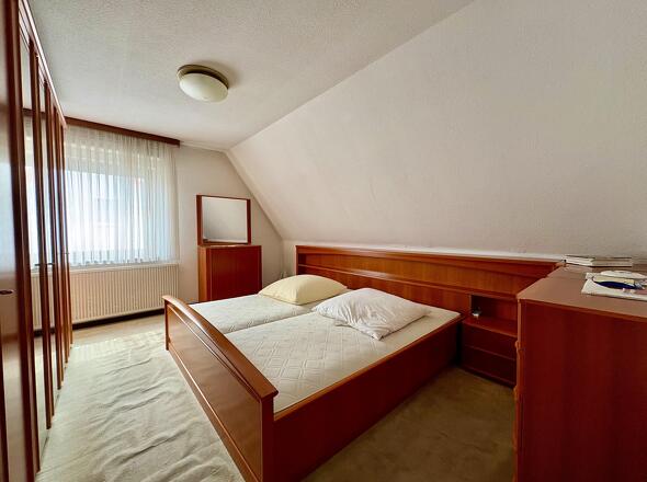 Schlafzimmer DG