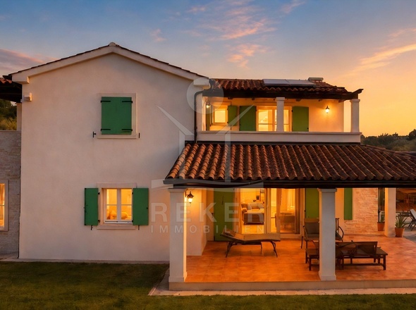 VillaFaana102304