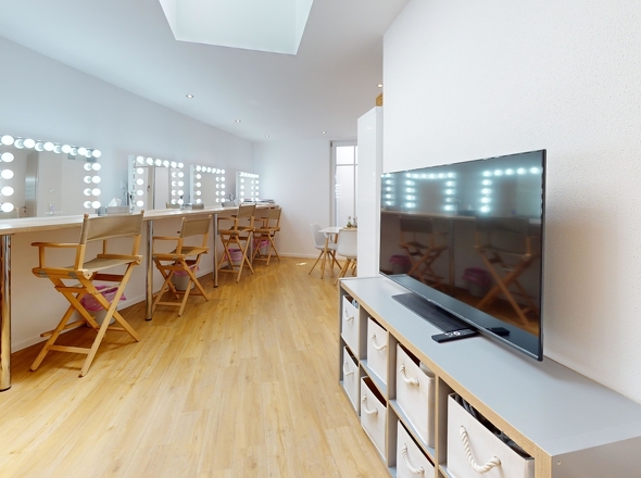 Büro 1
