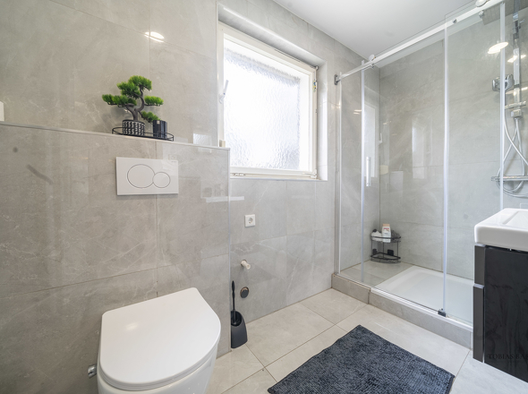 Badezimmer 1