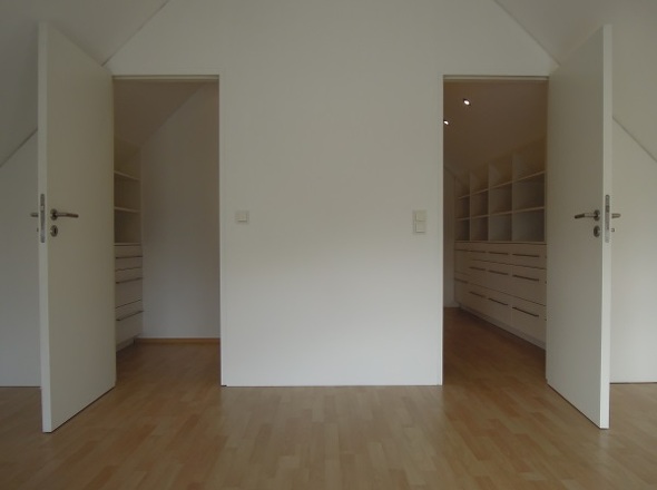 Blick in Ankleide