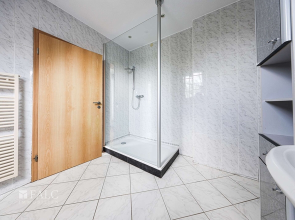 Badezimmer DG