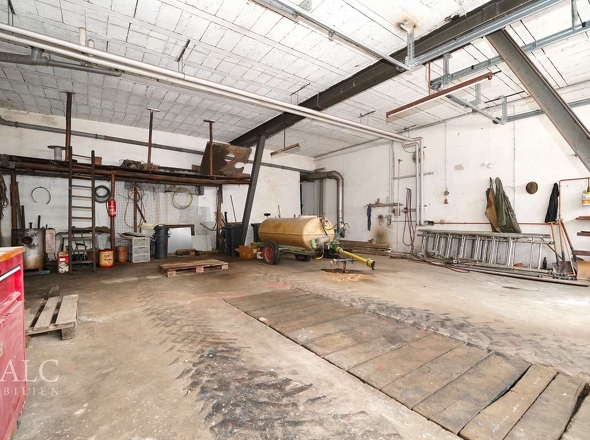 Garage mit Grube