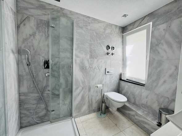 Badezimmer 1.OG