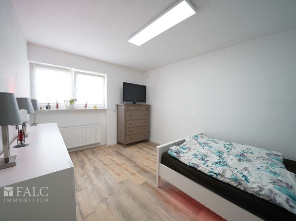 OG Schlafzimmer I
