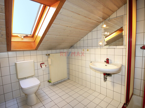 Badezimmer im DG