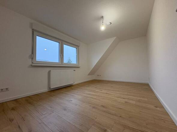 Schlafzimmer DG