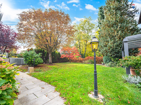Garten und Eingang