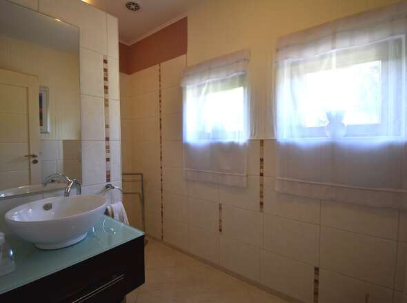 WC mit Dusche im EG