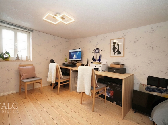 Büro (Vis.)