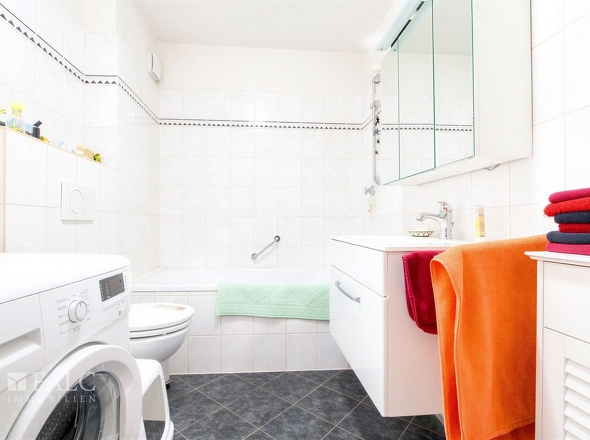 EG mitte Wannenbad