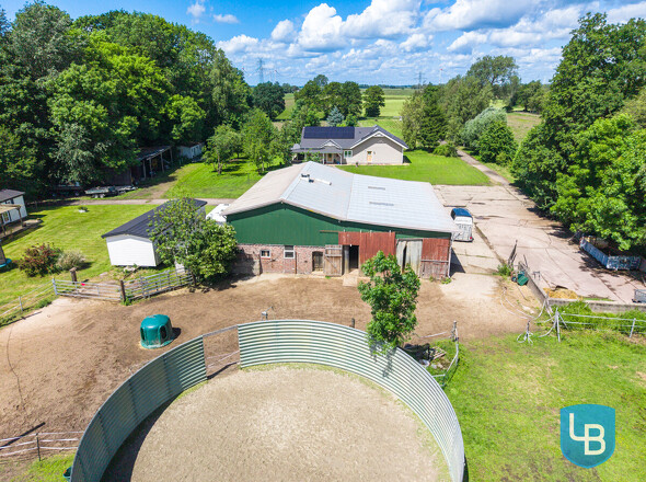 Roundpen mit Wattsand 