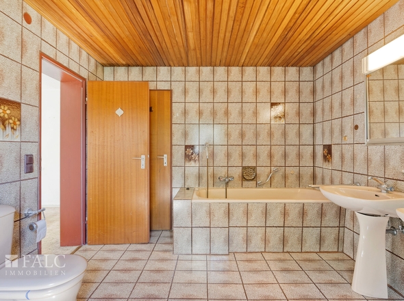 Badezimmer-1. Obergeschoss