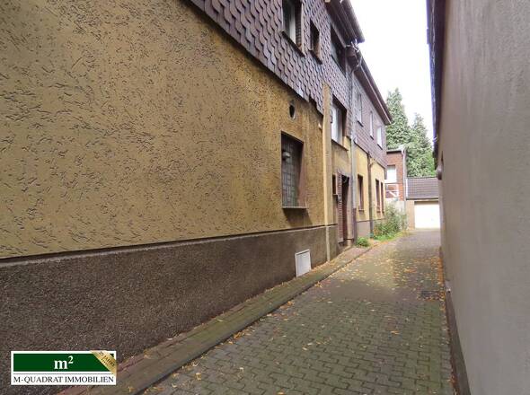Zugang/ Zufahrt