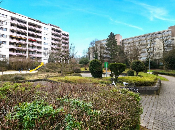 gepfl. Wohnanlage m/ gem. Park