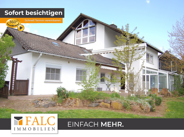Ansicht vom Garten auf das Haus