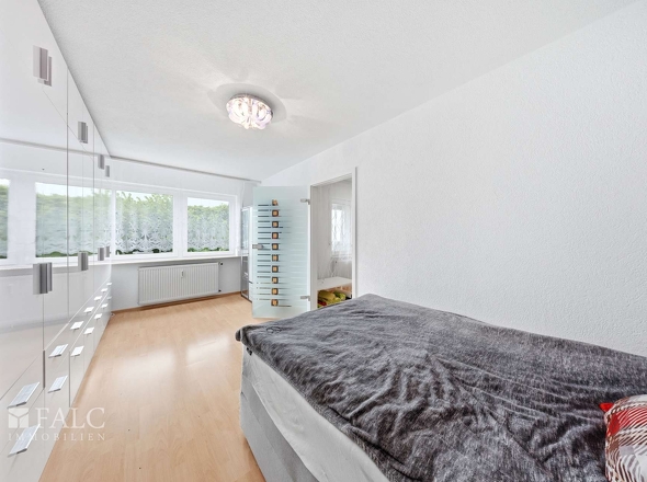 OG Schlafzimmer 1