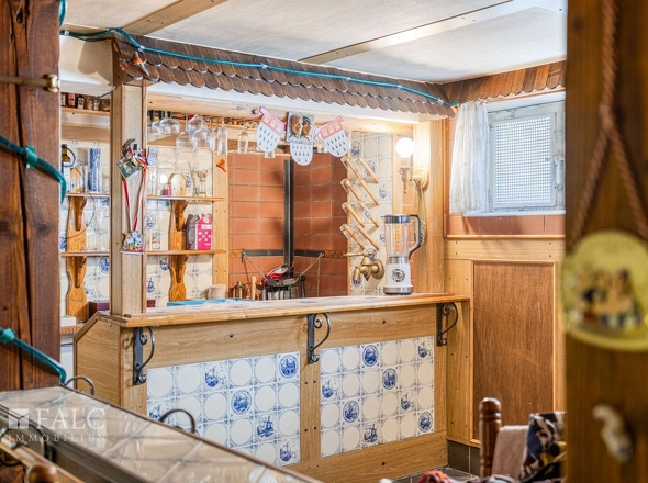 Bar im Partyraum UG