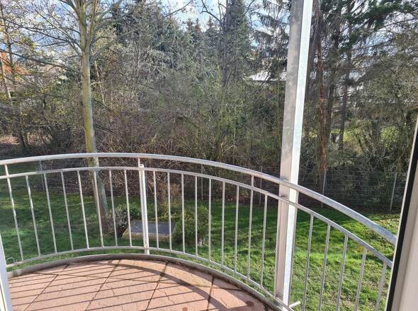 Balkon mit Blick ins Grüne