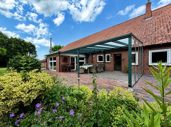 überdachte Terrasse