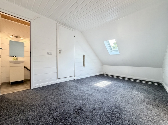Zimmer III OG mit WC