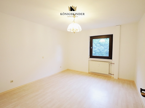 Ihr helles und geräumiges Schlafzimmer